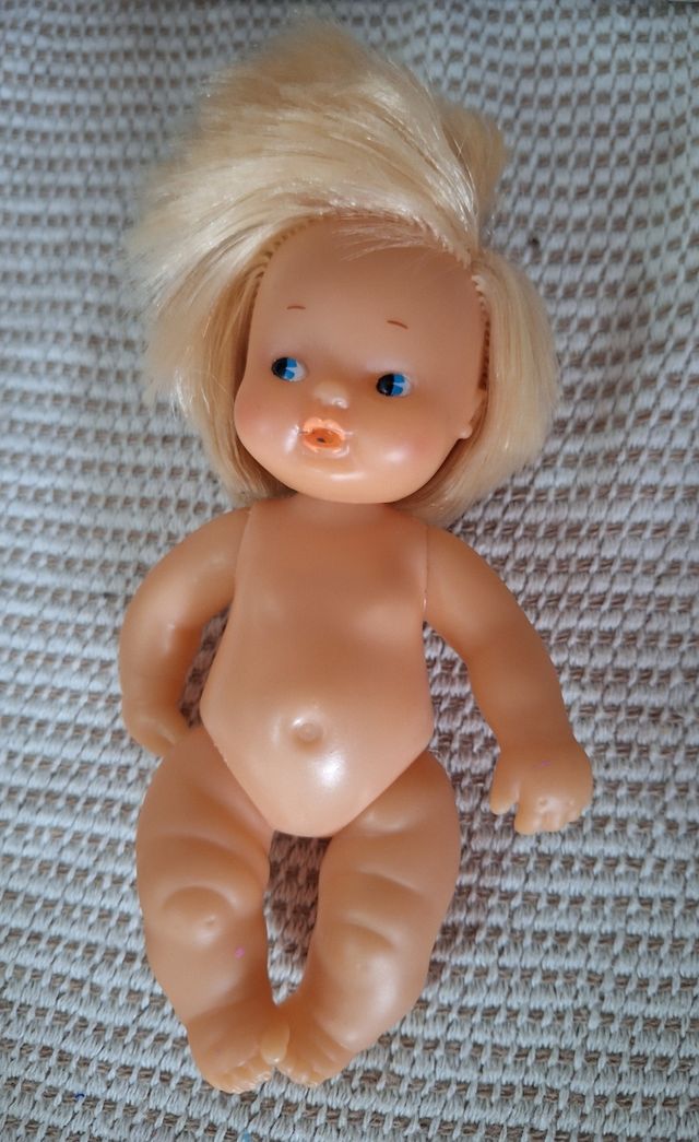 Muñeca barriguitas famosa