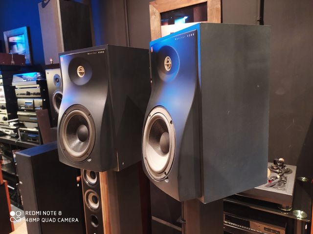 Monitores de estudio JBL