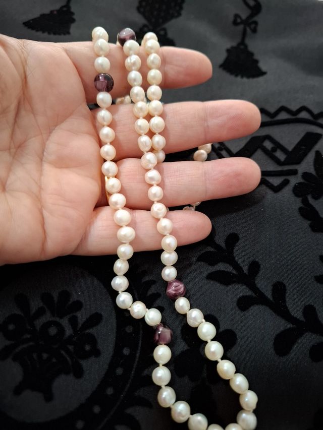 Collar perlas naturales.
