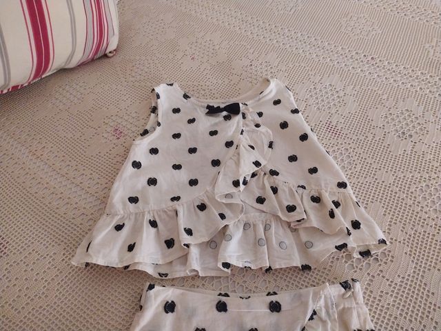 Conjunto. 
Falda pantalón y camisa mayoral
