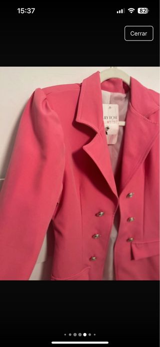 Traje chaqueta y falda