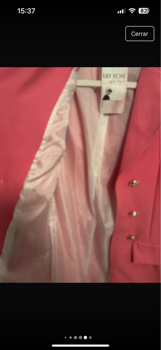 Traje chaqueta y falda