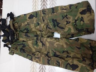 Traje interperie militar