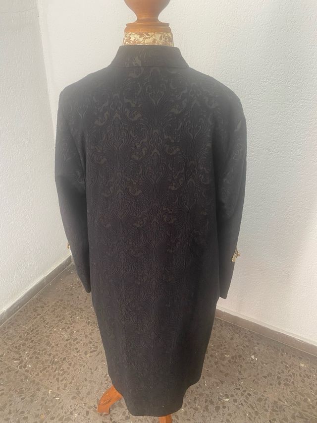 Chaqueta negra de señora de tres cuartos
