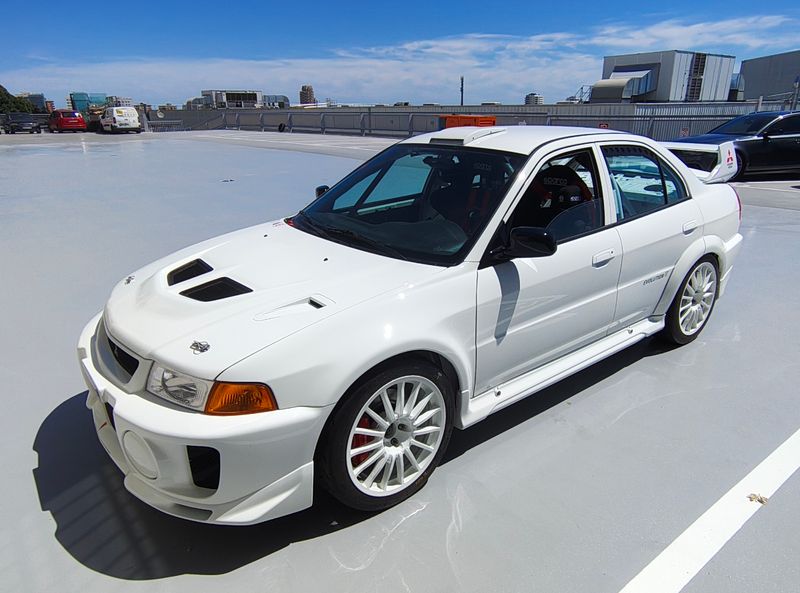Mitsubishi Lancer Evo V - foto 1