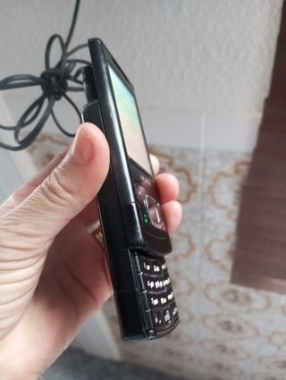 Móvil Nokia deslizante vintage