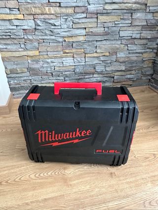 Tornillo de impacto MILWAUKEE M18 FUEL ONEFHIWF1802X  2 baterías 18V 8Ah