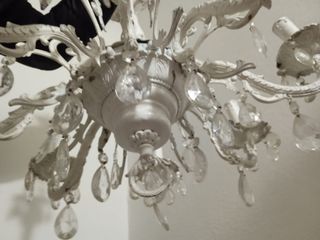 Lámpara de araña blanca