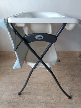 Bañera con cambiador para bebes CAM

