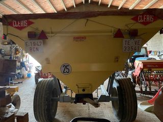 Abonadora Cleris  Pendular 6000 Kg