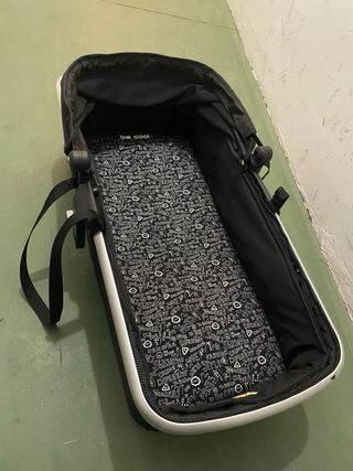 Cochecito de bebé con capazo y silla de coche Be Cool