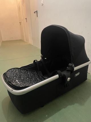 Cochecito de bebé con capazo y silla de coche Be Cool