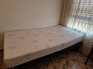 Cama articulada con colchón y colchoneta inflable