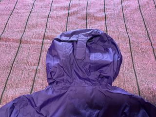 Impermeable lila nen, nena