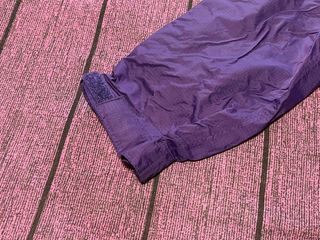 Impermeable lila nen, nena