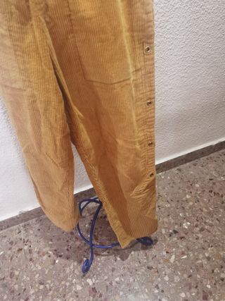 Pantalón pana