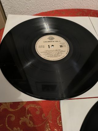 Los Años 60 Vol.2. Triple Disco Recopila