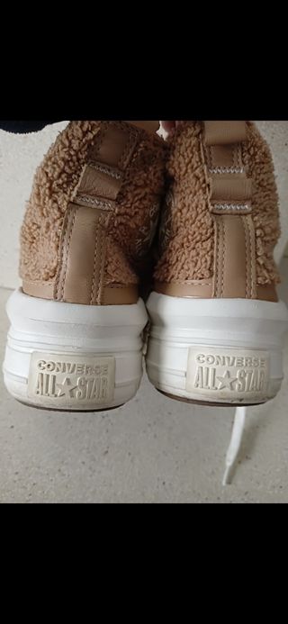 Converse chuck Taylor move con plataforma.