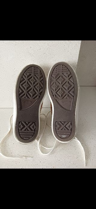 Converse chuck Taylor move con plataforma.