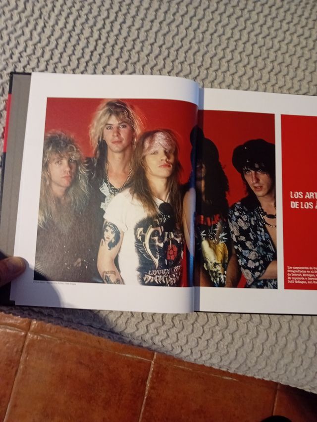 METAL PLANET GUNS N' ROSES