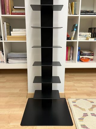 Estantería de estilo industrial fabricada en acero