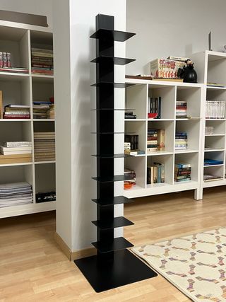 Estantería de estilo industrial fabricada en acero