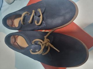 Zapatos niño Talla 34.