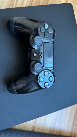 PS4 slim 1tb