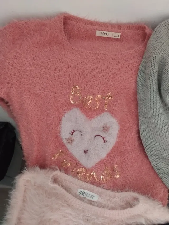 Lote 5 jerseys niña 10 años.