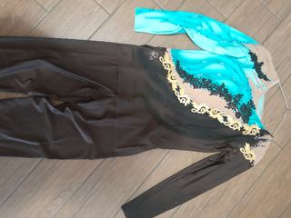 Completo pattinaggio danza