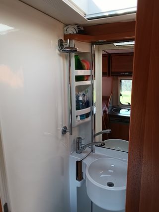 Hymer  Exsis 562 2011