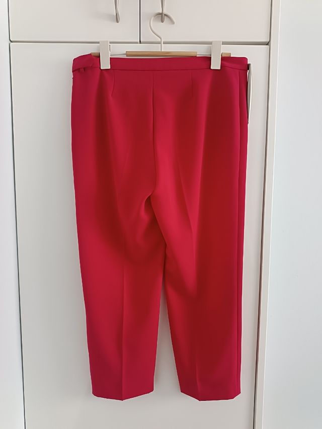 Pantalones tobilleros de Moschino