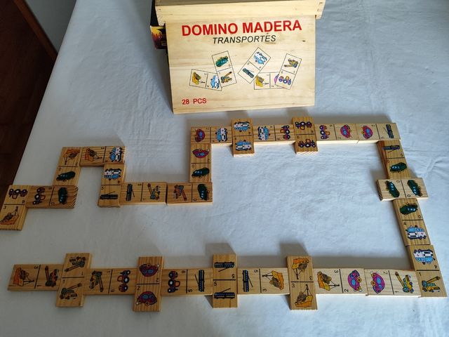 Dominó de madera