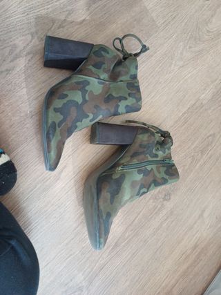 Botín camuflaje