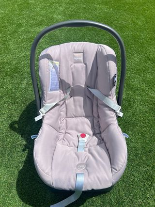 MaxiCosi con adaptador 