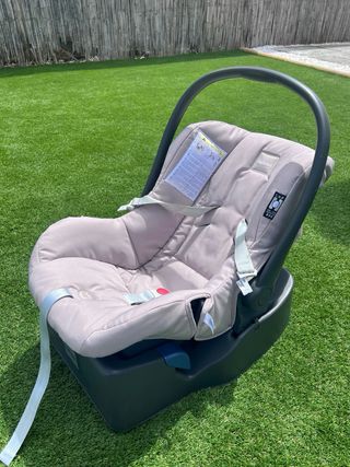 MaxiCosi con adaptador 