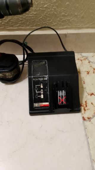 Carica batteria Milwaukee 