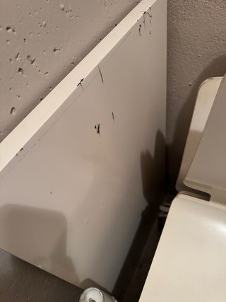 Mesa LINNMON/ADILS y silla blanca