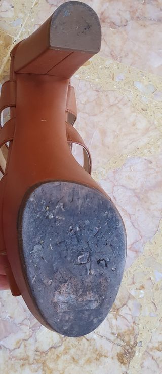 Zapato tacón Unisa
