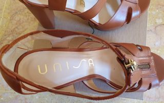 Zapato tacón Unisa