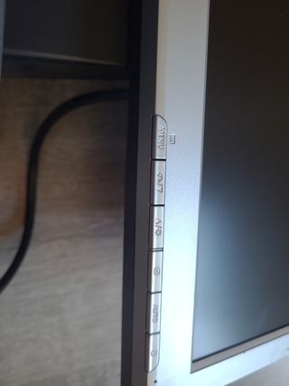 Monitor Samsung 19" incluye cables