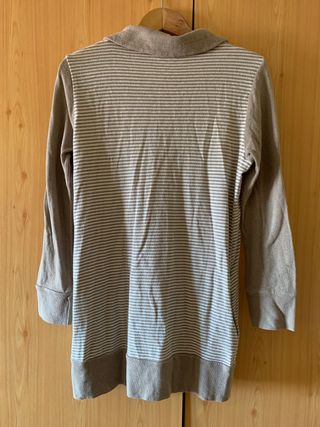 Chaqueta con cremallera beige a rayas