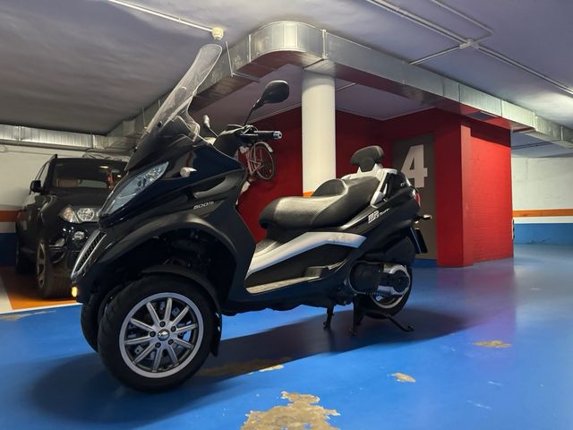 PIAGGIO MP3 500