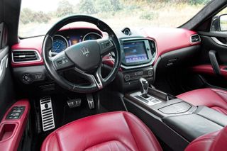 Maserati Ghibli SQ4 410 CV 1 AÑO DE GARANTIA!!