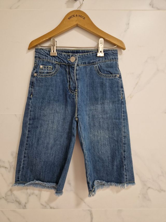 Pantalón de niña corto