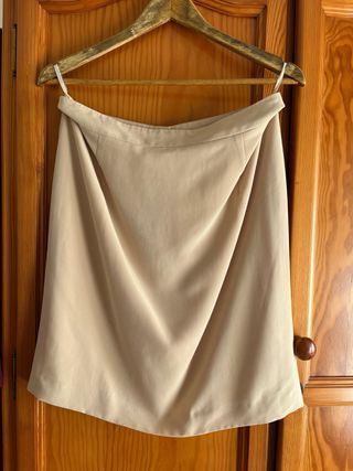 Conjunto de falda de señora