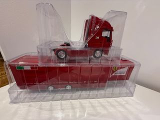 Maqueta camión IVECO Scuderia Ferrari