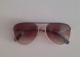 Carrera gafas de sol gold havana.