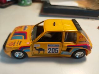 Coche juguete Peugeot 205