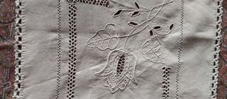 Ricami vari fatti a mano